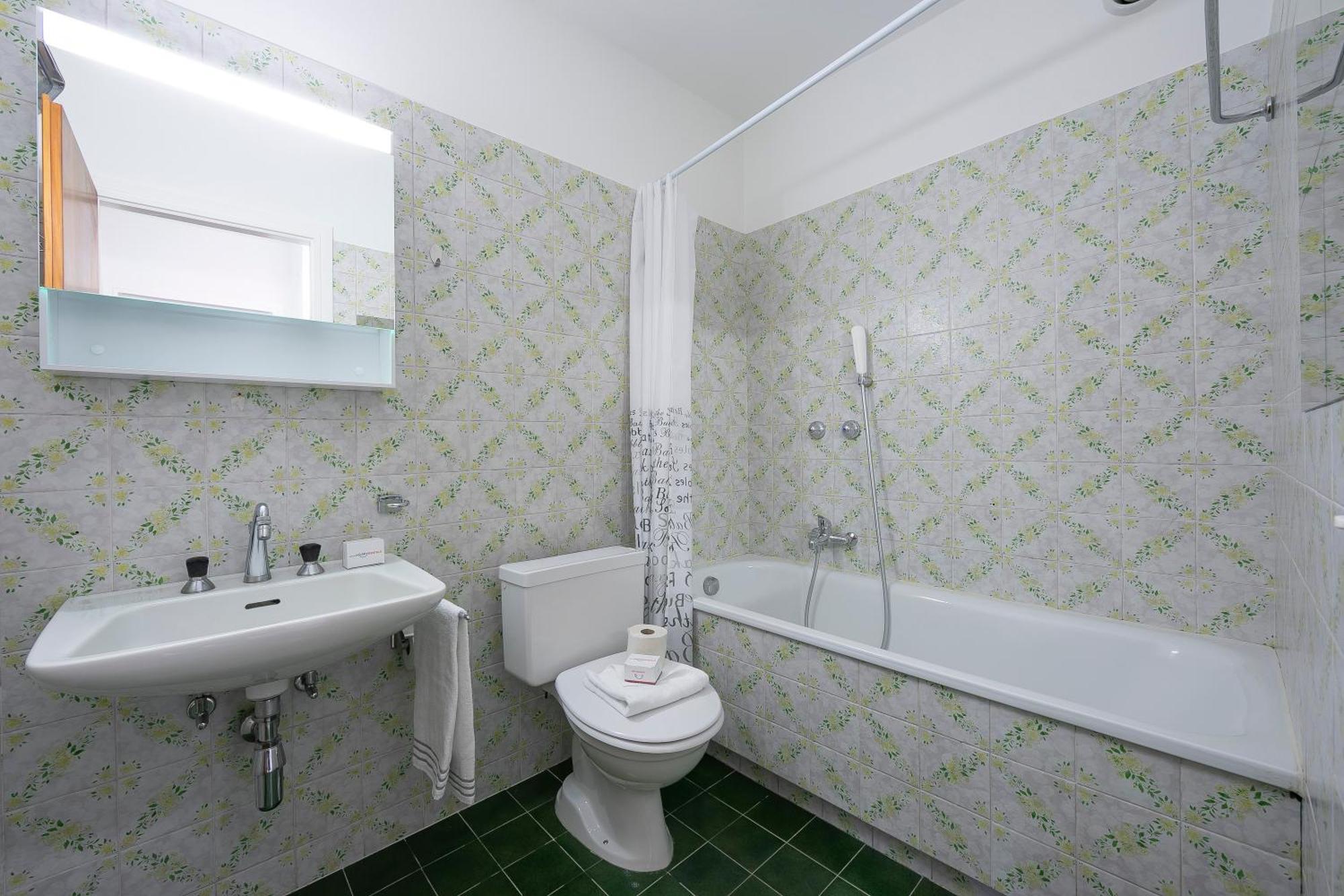Lido Apartment - Happy Rentals ロカルノ エクステリア 写真
